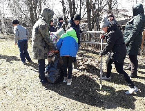 Всероссийский субботник "Чистый двор"